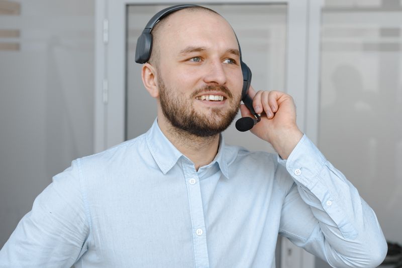 Lucas Moreau — Responsable expérience client Interflora